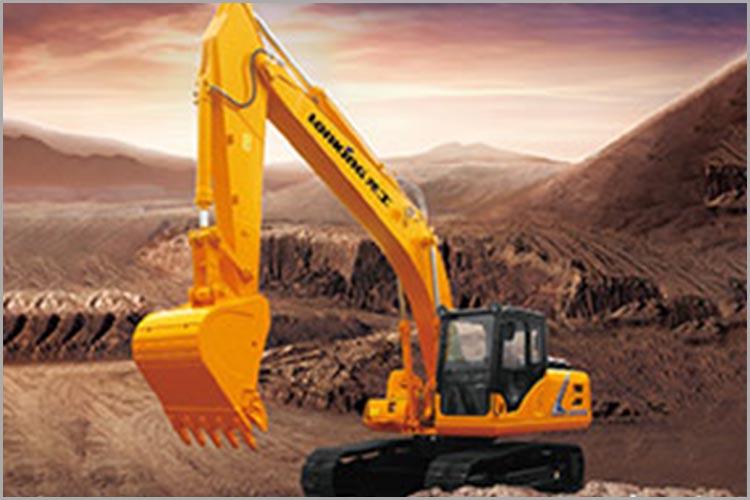 液壓挖掘機(jī) LG6215的雙泵恒功率負(fù)流量液壓系統(tǒng)、自動(dòng)傳感控制，具有再生、優(yōu)先等功能